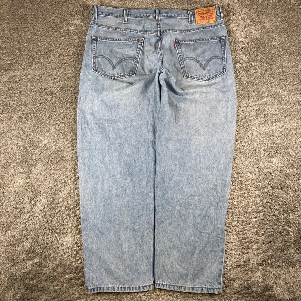 Levis measurements waist